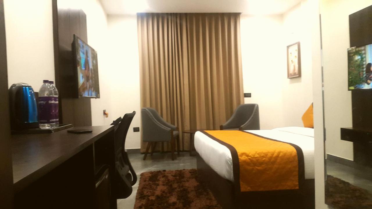 Hotel Aksh Inn Divisione di Divisione di Jaipur Esterno foto